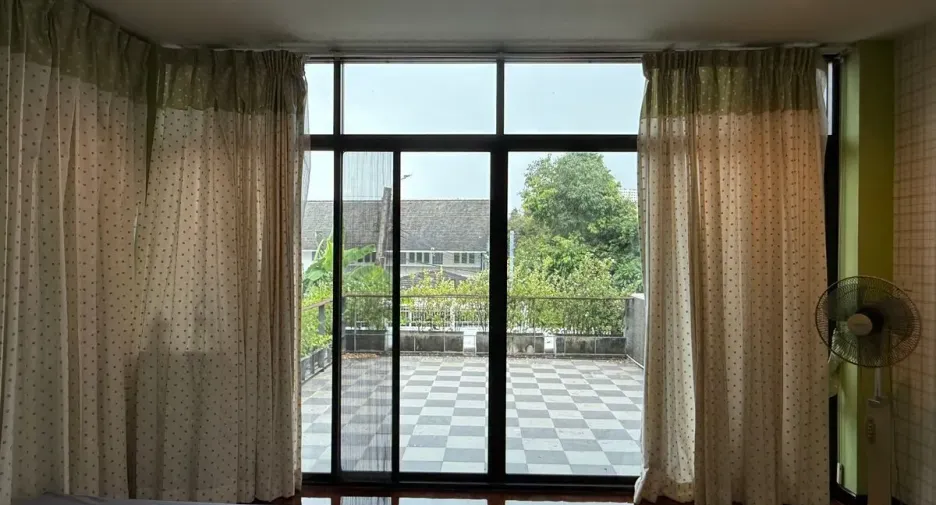 Casa en venta de 5 habitaciones en Khan Na Yao, Bangkok