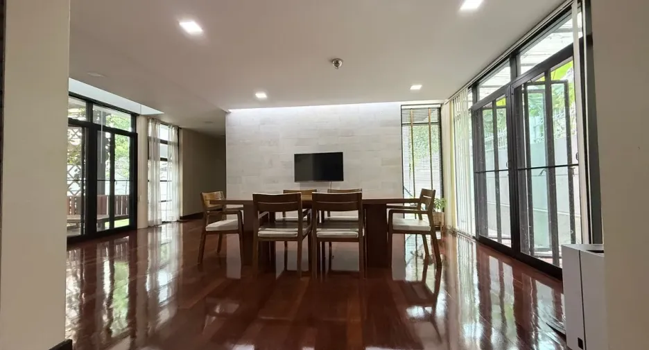 Casa en venta de 5 habitaciones en Khan Na Yao, Bangkok