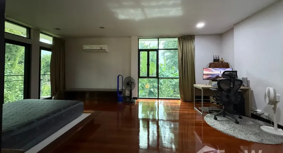 Casa en venta de 5 habitaciones en Khan Na Yao, Bangkok