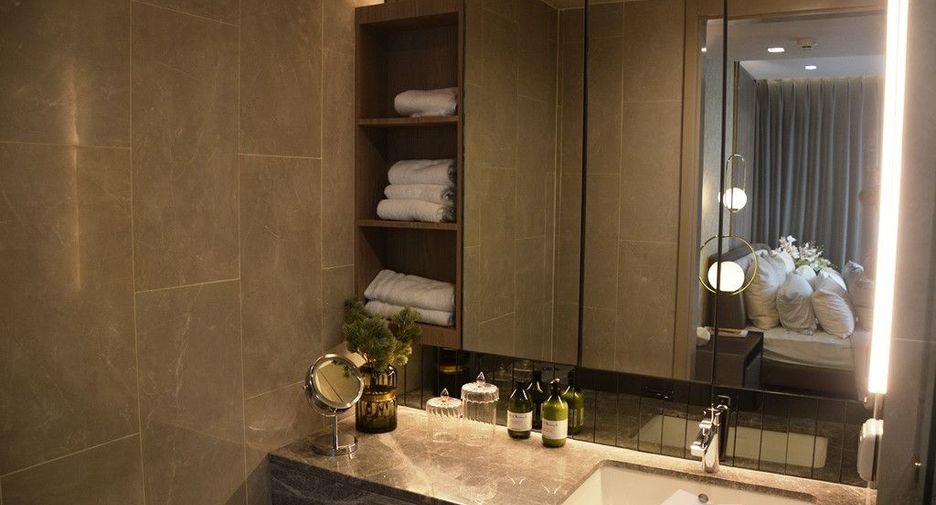 For sale 2 ベッドルーム condo in Watthana, Bangkok