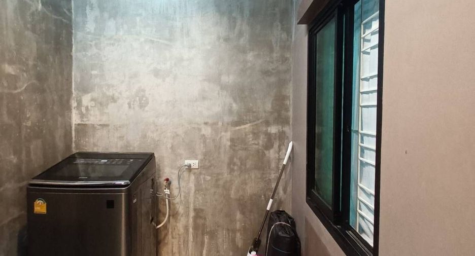 For sale 2 bedrooms townhouse in Thalang, Phuket