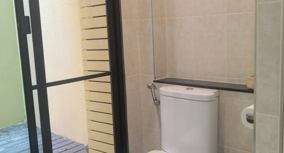 For sale 6 bedrooms house in Mueang Phitsanulok, Phitsanulok