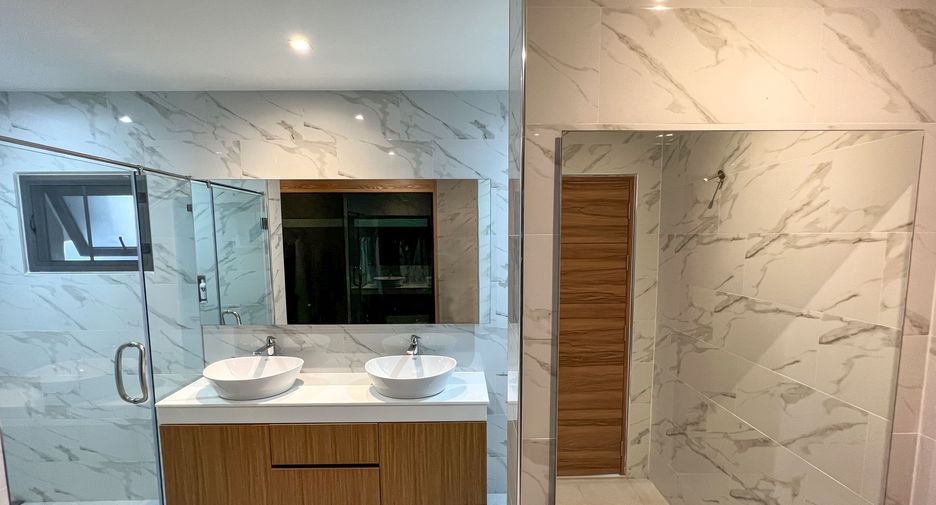 For rent 3 bedrooms villa in Thalang, Phuket
