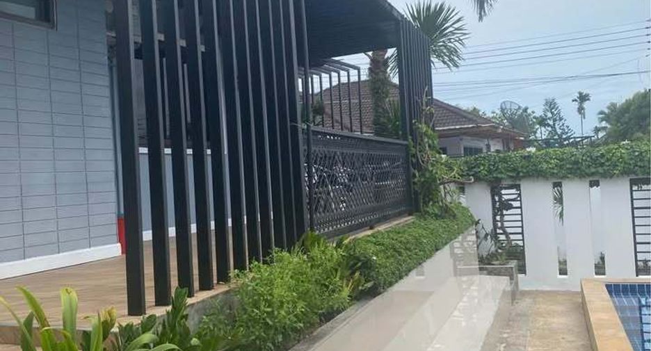 For sale and for rent 4 bedrooms house in Thalang, Phuket