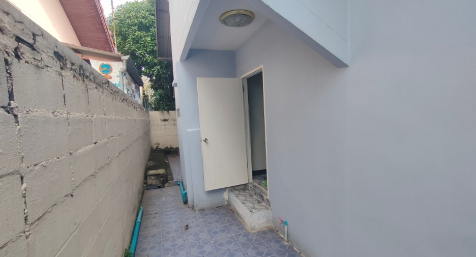 For sale 3 bedrooms house in Don Mueang, Bangkok