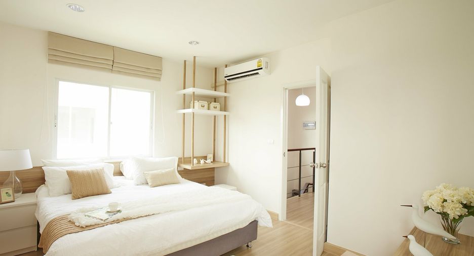 For sale 3 bedrooms house in Khan Na Yao, Bangkok