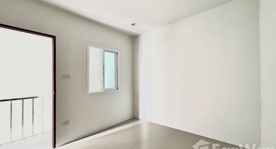 For sale 3 bedrooms townhouse in Mueang Nakhon Ratchasima, Nakhon Ratchasima