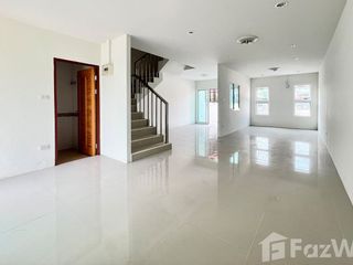 For sale 3 bedrooms townhouse in Mueang Nakhon Ratchasima, Nakhon Ratchasima
