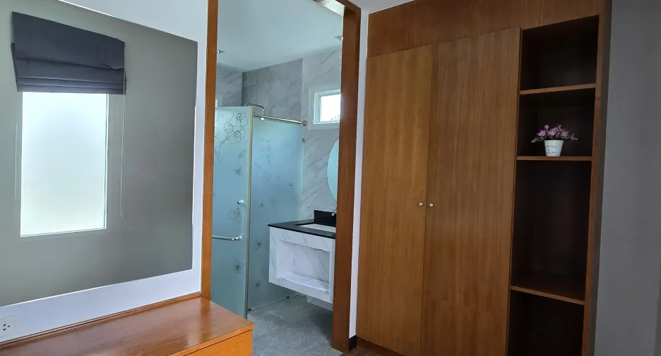For rent 4 bedrooms villa in Mueang Phuket, Phuket