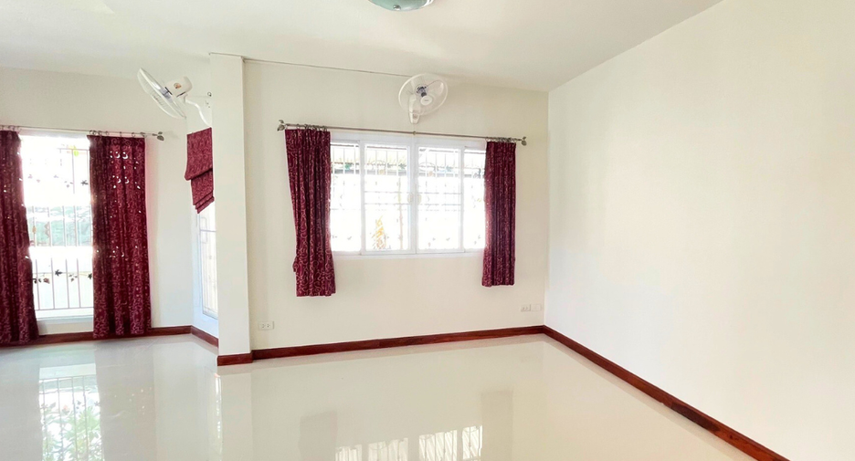 出售 4 卧室 独立屋 在 Mueang Ubon Ratchathani, Ubon Ratchathani