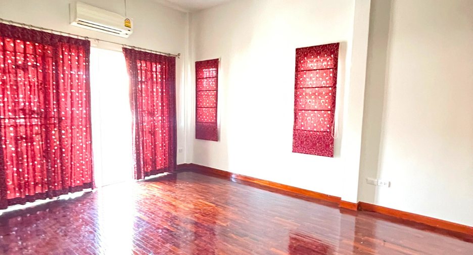 出售 4 卧室 独立屋 在 Mueang Ubon Ratchathani, Ubon Ratchathani