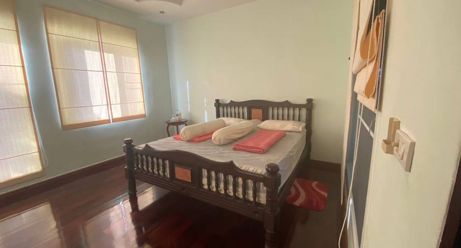 For sale 5 bedrooms house in Mueang Phuket, Phuket