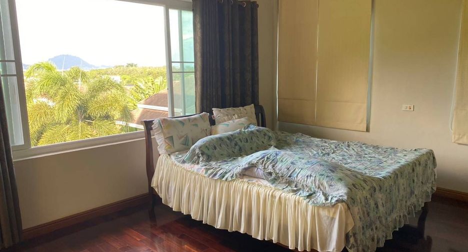 For sale 5 bedrooms house in Mueang Phuket, Phuket