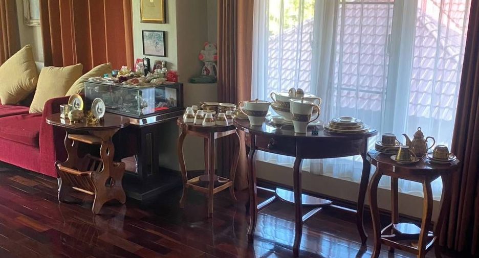 For sale 5 bedrooms house in Mueang Phuket, Phuket