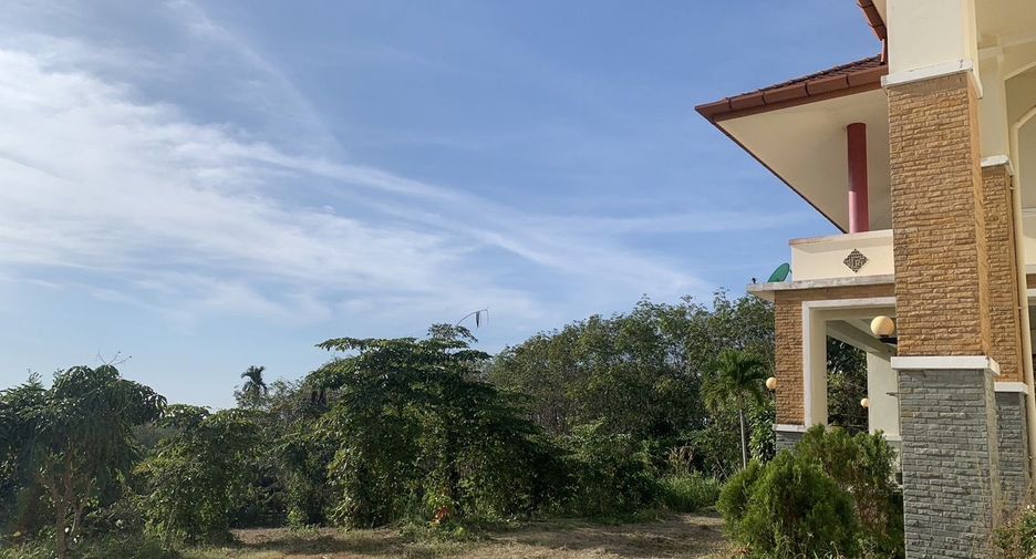For sale 4 bedrooms house in Thalang, Phuket
