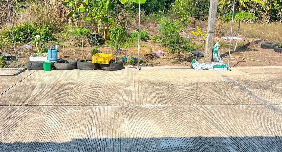 For sale 6 bedrooms townhouse in Bang Kaeo, Phatthalung