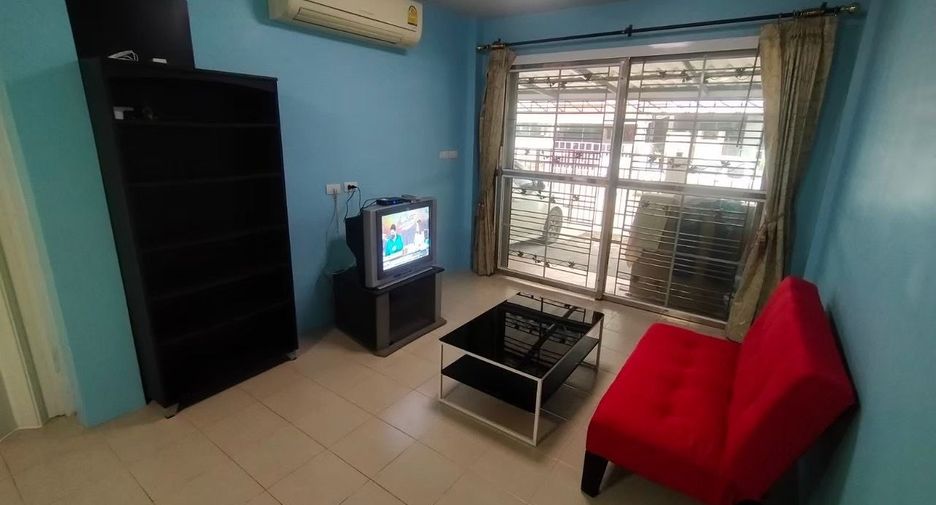 For rent 4 ベッドルーム townhouse in Lam Luk Ka, Pathum Thani