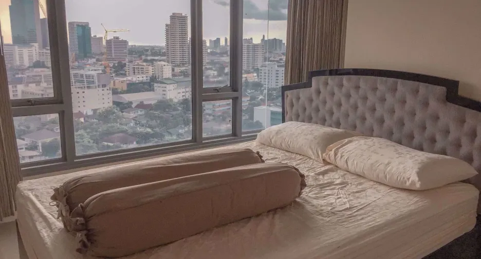 Condo en venta y en alquiler de 2 habitaciones en Khlong Toei, Bangkok