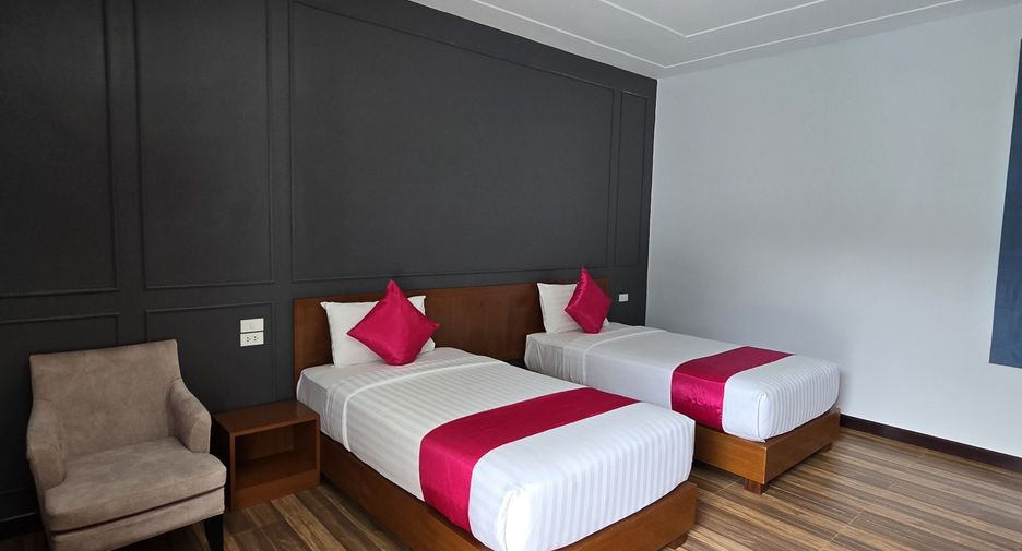 For rent 4 bedrooms villa in Mueang Phuket, Phuket