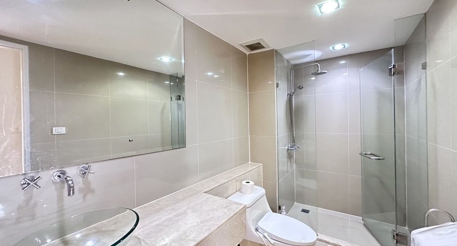 For sale and for rent 2 bedrooms condo in Khlong Toei, Bangkok