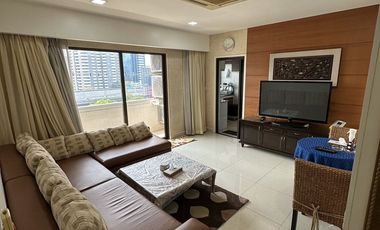 For sale そして for rent 2 ベッドルーム condo in Watthana, Bangkok