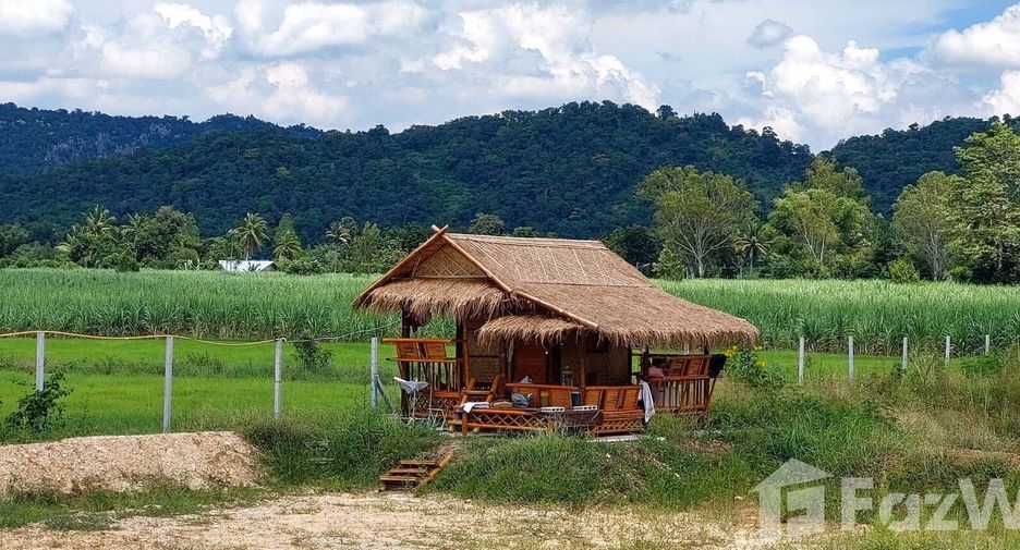 For sale 3 bedrooms house in Ban Rai, Uthai Thani