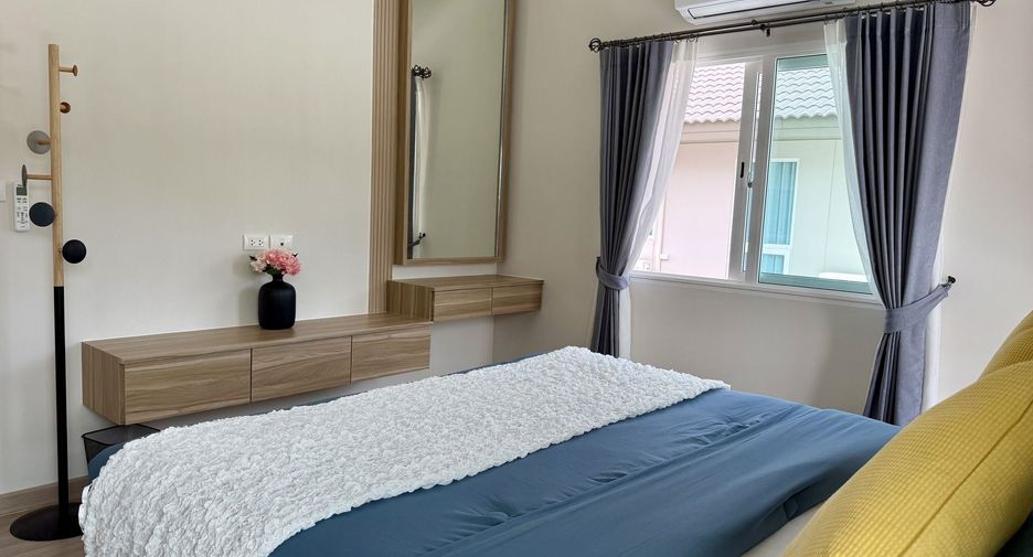 Casa en alquiler de 4 habitaciones en Mueang Phuket, Phuket