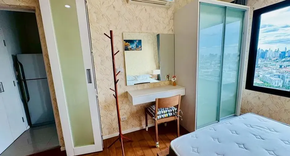 For sale and for rent 1 bed condo in Watthana, Bangkok