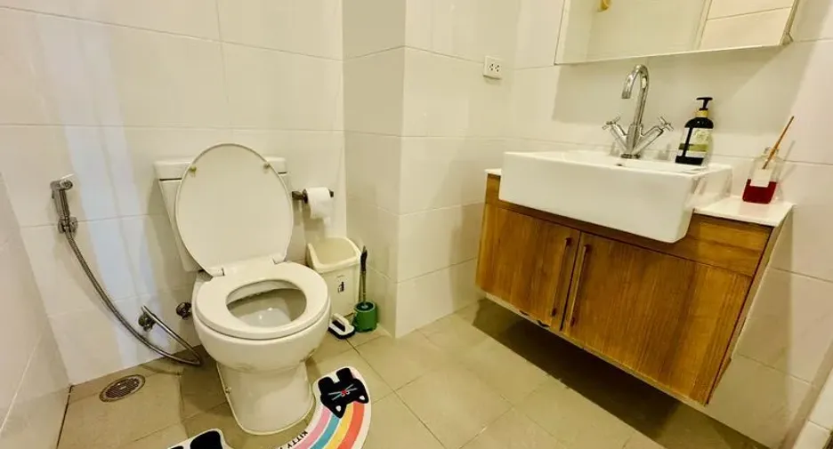 For sale and for rent 1 bed condo in Watthana, Bangkok