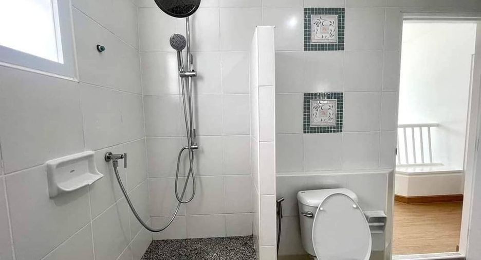 For sale 3 bedrooms house in Lam Luk Ka, Pathum Thani