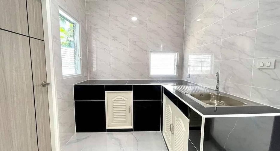 For sale 3 bedrooms house in Lam Luk Ka, Pathum Thani