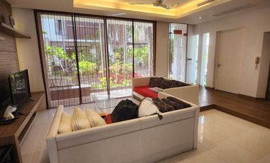 Villa en alquiler de 4 habitaciones en Mueang Phuket, Phuket