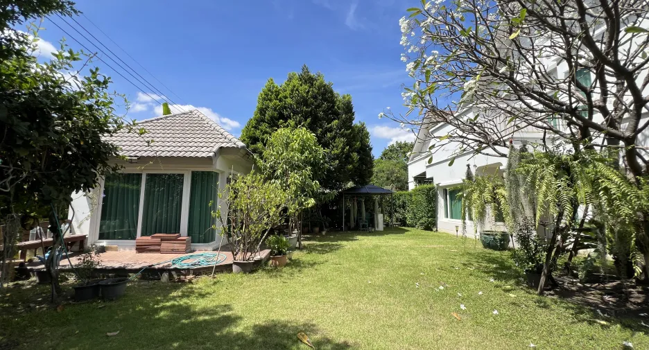 For sale 4 bedrooms house in Pak Kret, Nonthaburi
