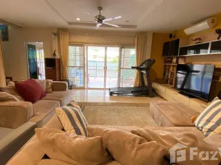 À vendre et à louer 4 chambres maison à Thalang, Phuket