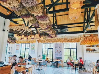Local comercial en venta en Sam Phran, Nakhon Pathom