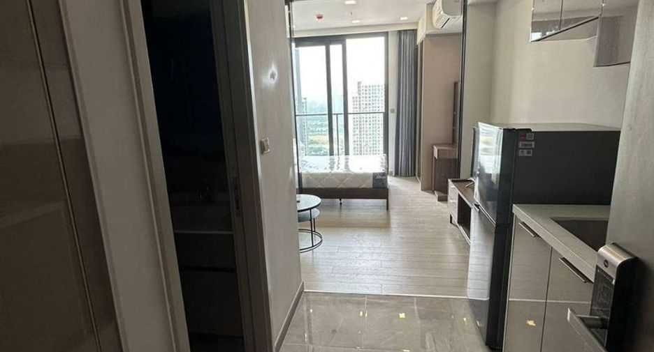 For sale 1 bed condo in Huai Khwang, Bangkok