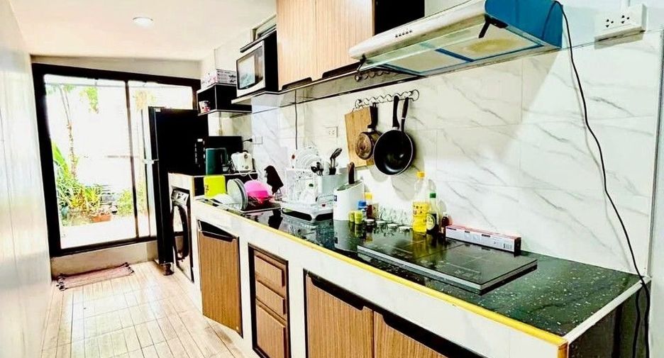 For rent 3 bedrooms villa in Mueang Phuket, Phuket