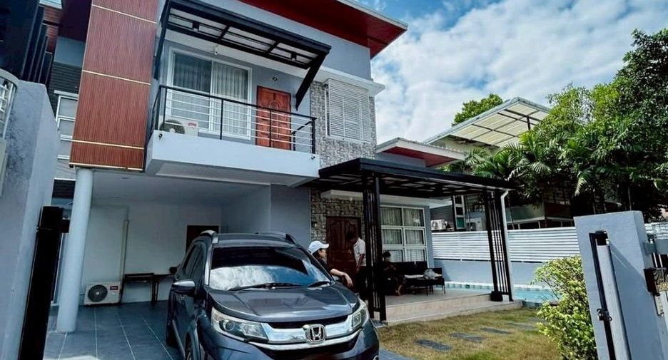 For rent 3 bedrooms villa in Mueang Phuket, Phuket