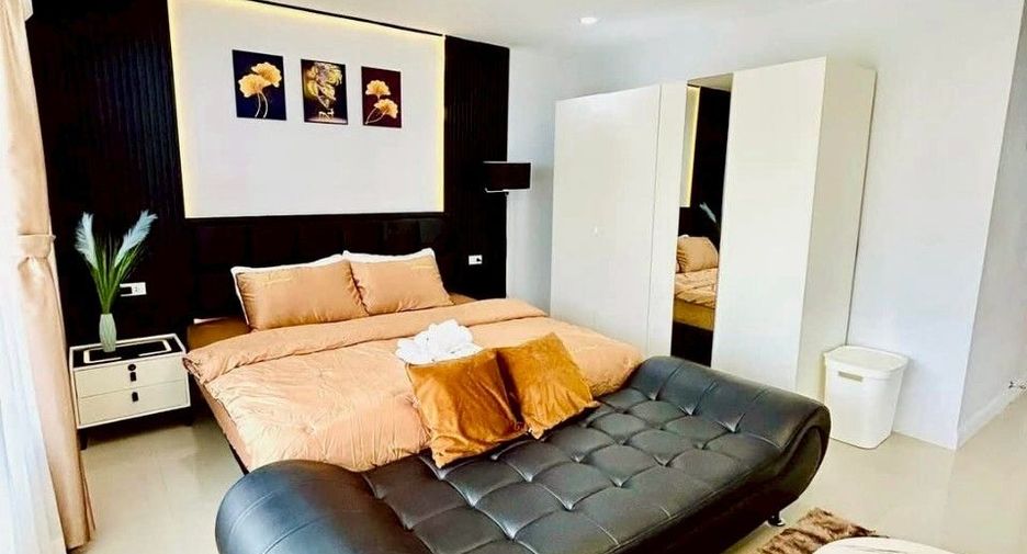 For rent 3 bedrooms villa in Mueang Phuket, Phuket