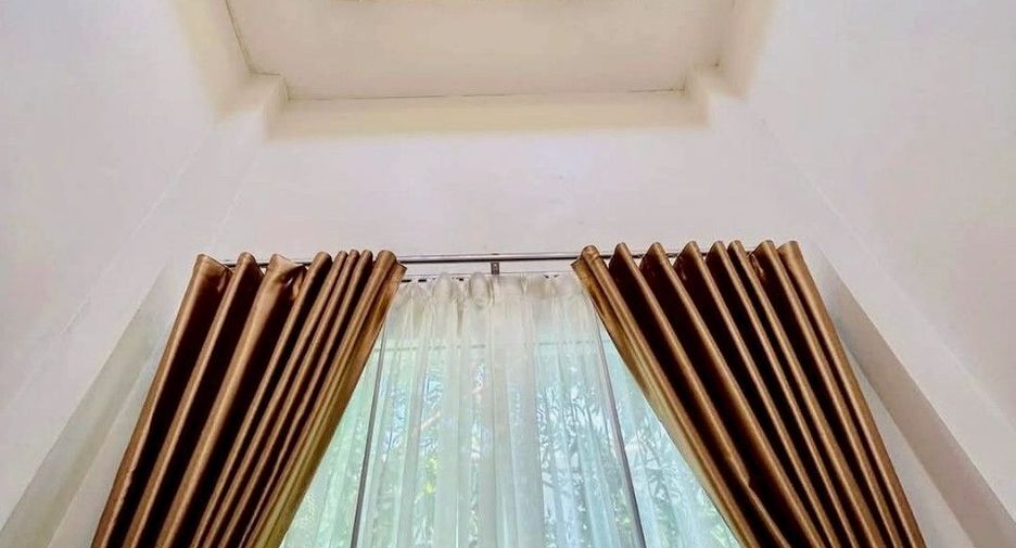 For rent 3 bedrooms villa in Mueang Phuket, Phuket