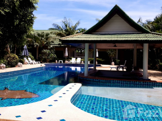 Hotel zum Kauf in Mueang Phuket, Phuket