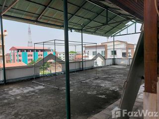 For sale 48 bedrooms apartment in Bang Kapi, Bangkok