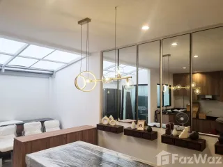 For sale 3 ベッドルーム townhouse in Khlong Sam Wa, Bangkok