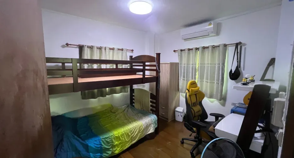 Haus zum Kauf mit 1 Zimmer in Phra Pradaeng, Samut Prakan