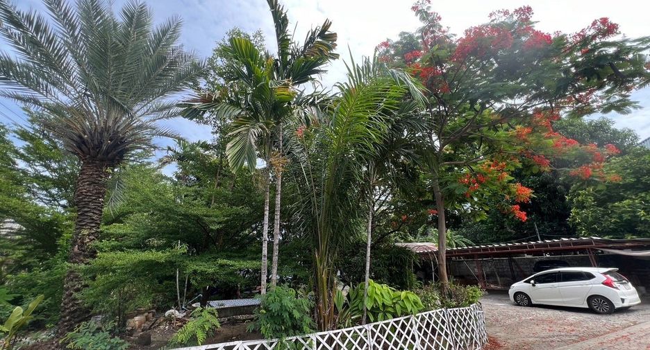 Haus zum Kauf mit 1 Zimmer in Phra Pradaeng, Samut Prakan