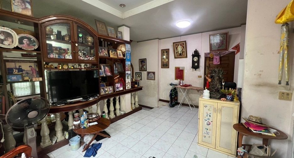 Haus zum Kauf mit 1 Zimmer in Phra Pradaeng, Samut Prakan