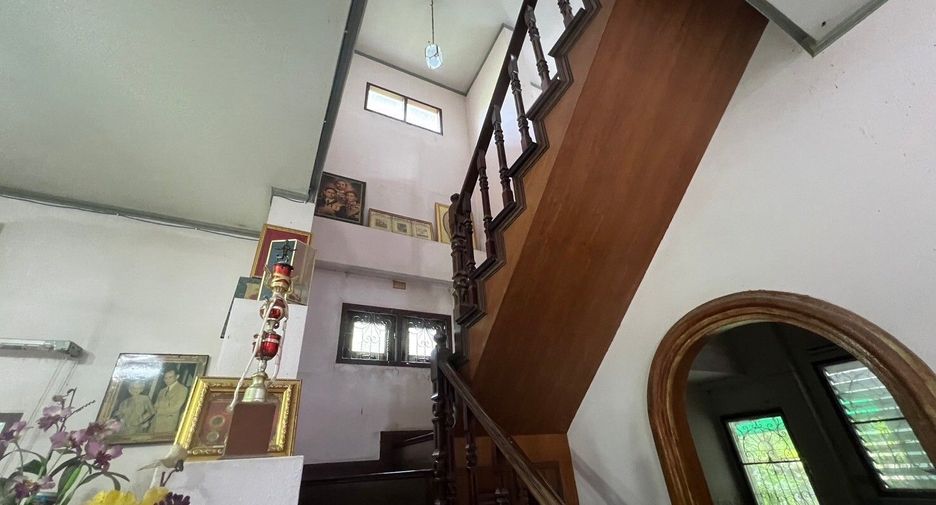 Haus zum Kauf mit 1 Zimmer in Phra Pradaeng, Samut Prakan