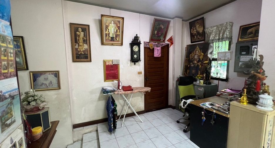 Haus zum Kauf mit 1 Zimmer in Phra Pradaeng, Samut Prakan