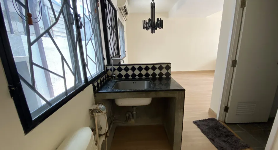 À vendre 3 chambres maison de ville à Sam Phran, Nakhon Pathom