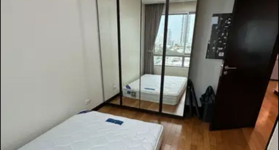 For sale and for rent 3 bedrooms condo in Yan Nawa, Bangkok